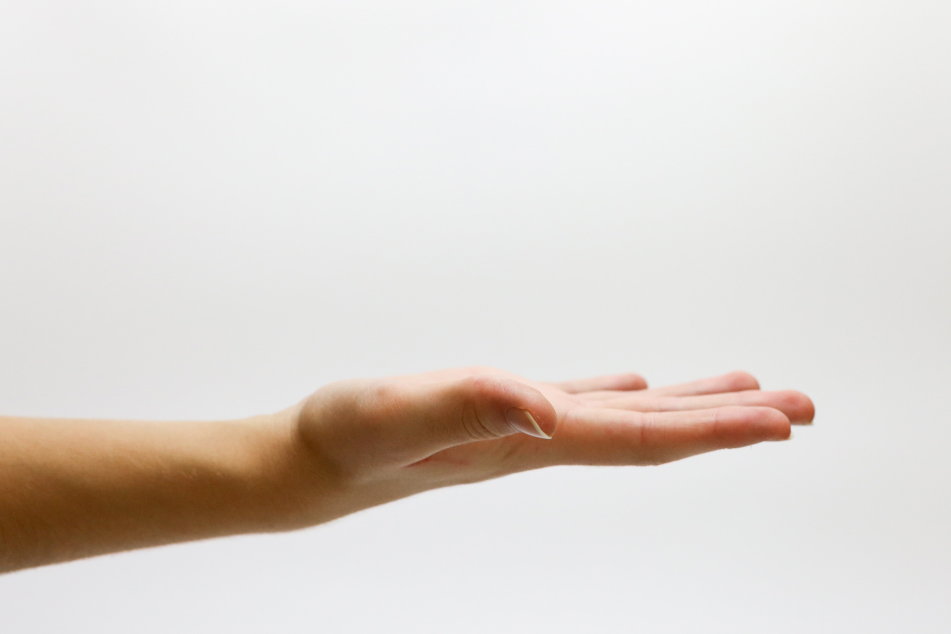 Feeling Numbness in Your Fingers: Here's What it Could Mean